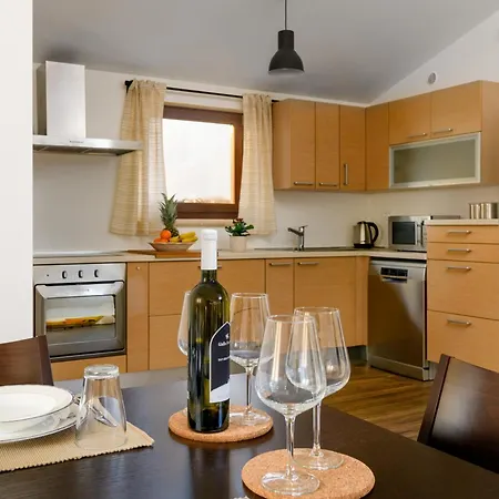 Modern&family Friendly Ana Bruna Apartment *