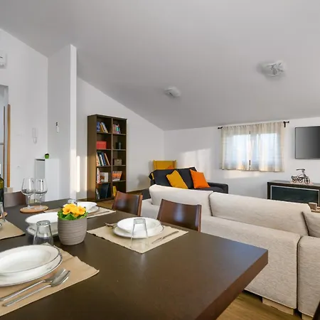 Modern&family Friendly Ana Bruna Appartement *